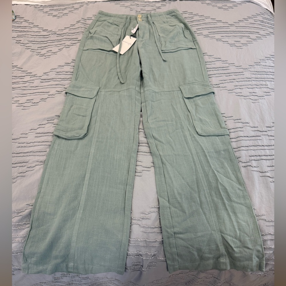 Thread & Supply Light Green Cargo Pants Small NWT - Picture 2 of 12